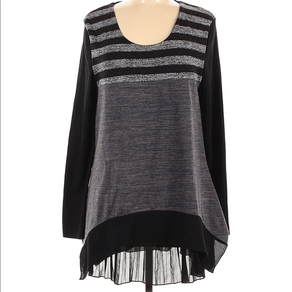 Panitti grey/black sweater with mesh at bottom M